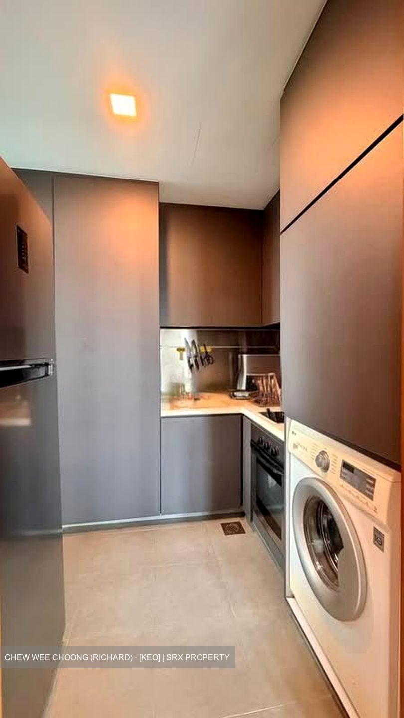 Pinnacle 16 (D12), Apartment #570543171